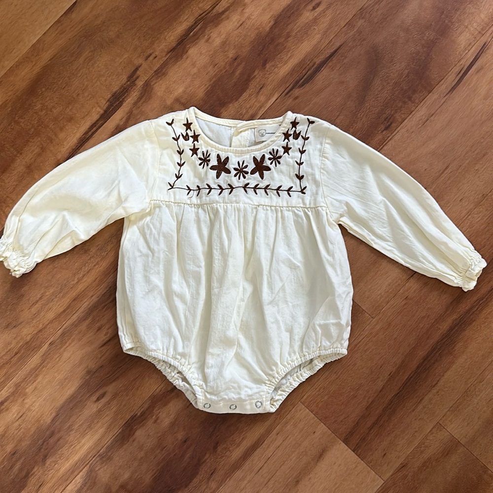ChubbyBubbyBear Cream Colored Onesie